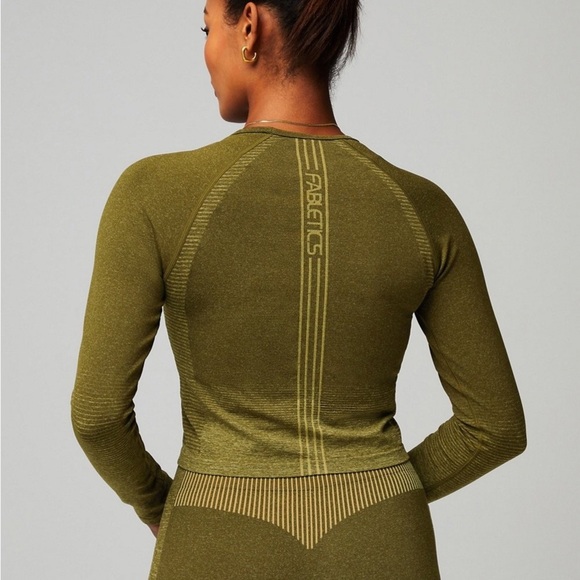 Fabletics Seamless Sport Stripe Long-Sleeve Top - Picture 3 of 6